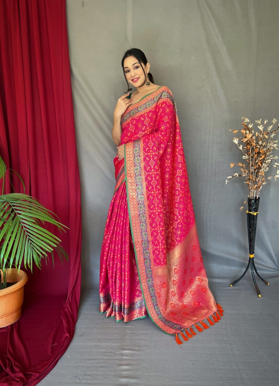 Pink Patola Silk Saree – Soft Woven Design Elegant Ethnic Saree for Women